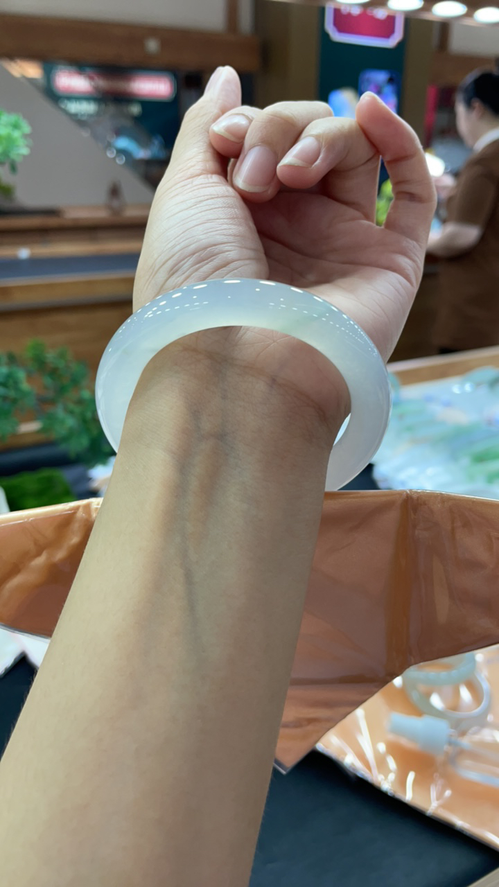 缅甸天然翡翠A货