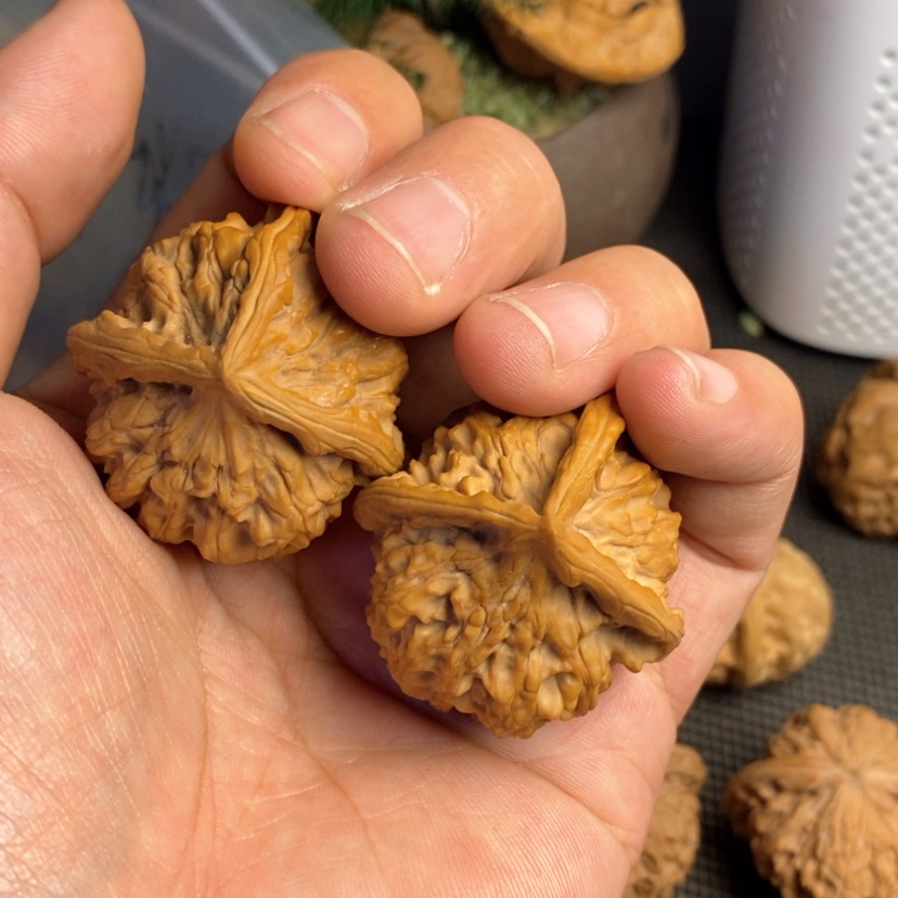 【闪购商品】文玩核桃吊坠o****l