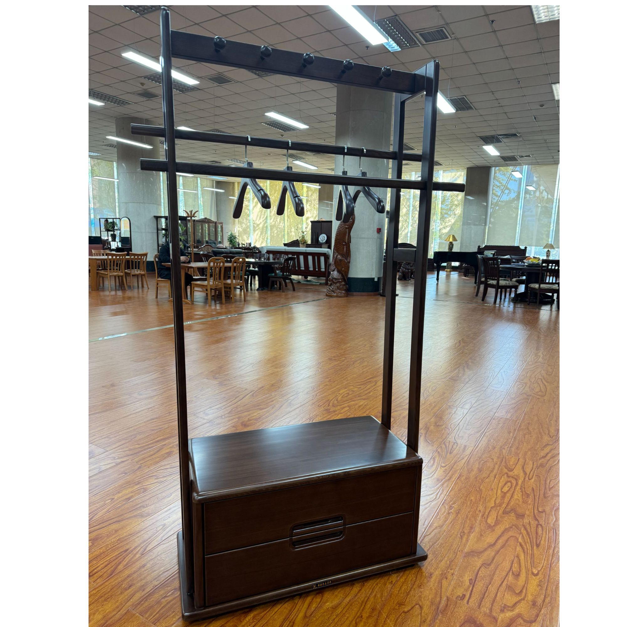 大连华丰家具集团实木衣架PS2203