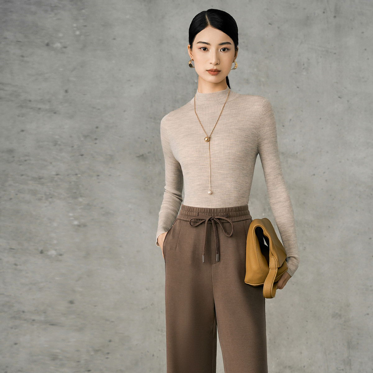 颜域内搭羊毛衫2025秋冬长袖圆领上衣打底针织衫女