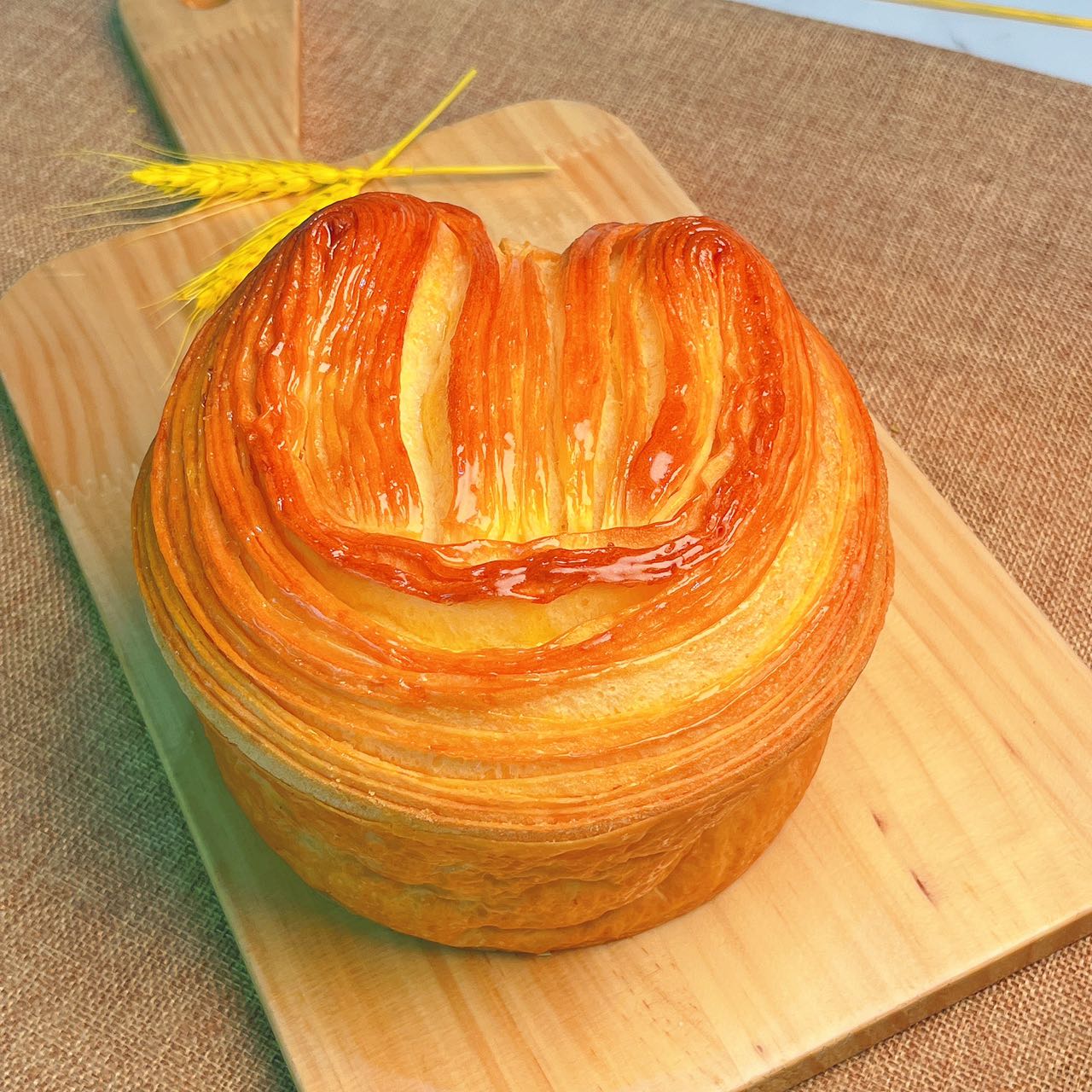 现烤奶香手撕面包