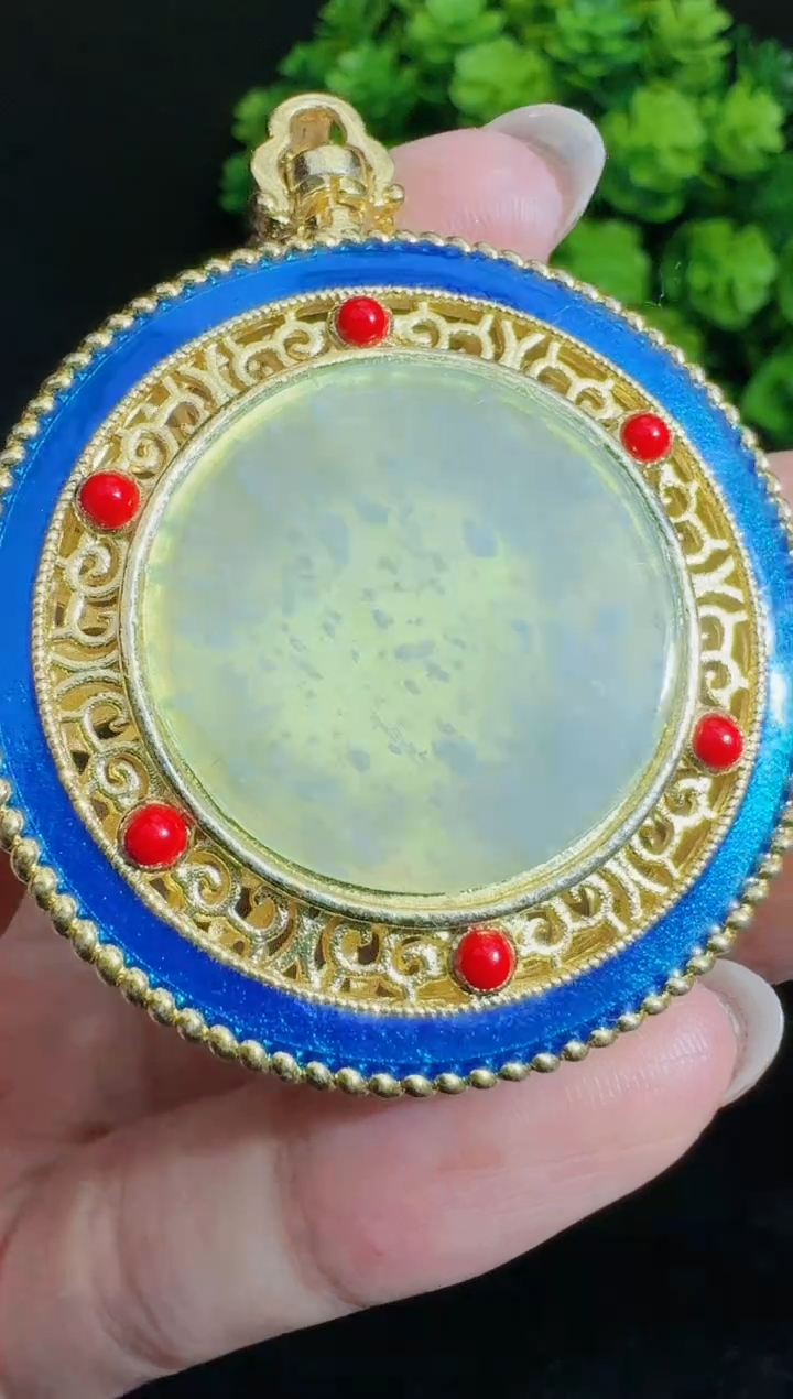 【闪购商品】翡翠吊坠(不含链)合金发一件