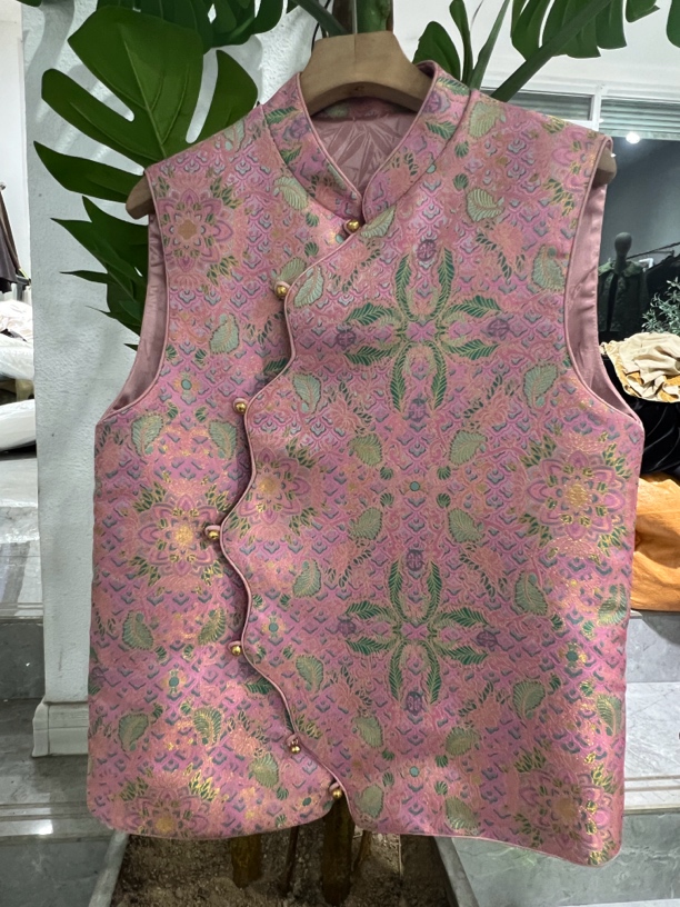 新中式马甲花瓣偏襟   定制衣服 不支持退换货