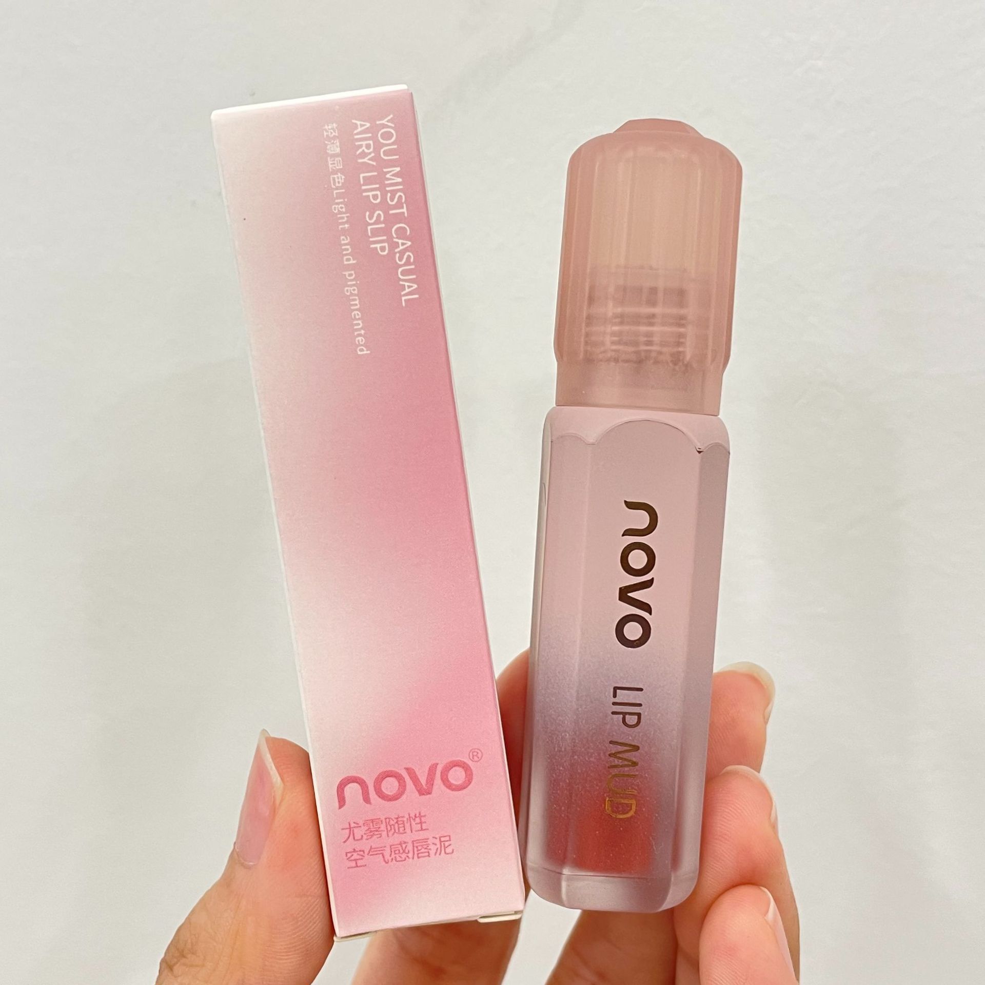 NOVO5882奶雾空气唇泥哑光软糯丝滑唇颊两用防水不易掉色学生唇款