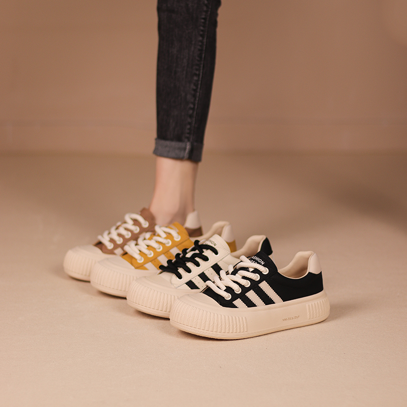 9728名坊2024春季新款百搭时尚皮鞋平底复古轻便软底休闲真皮单鞋