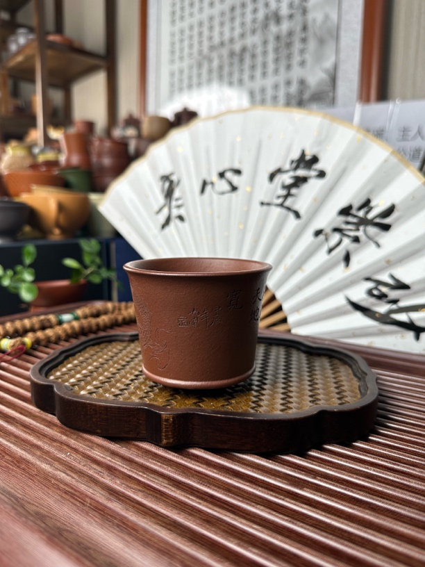 宜兴紫砂手工刻绘鲤鱼跃龙门马蹄杯180cc纯手工全手工对杯小口杯