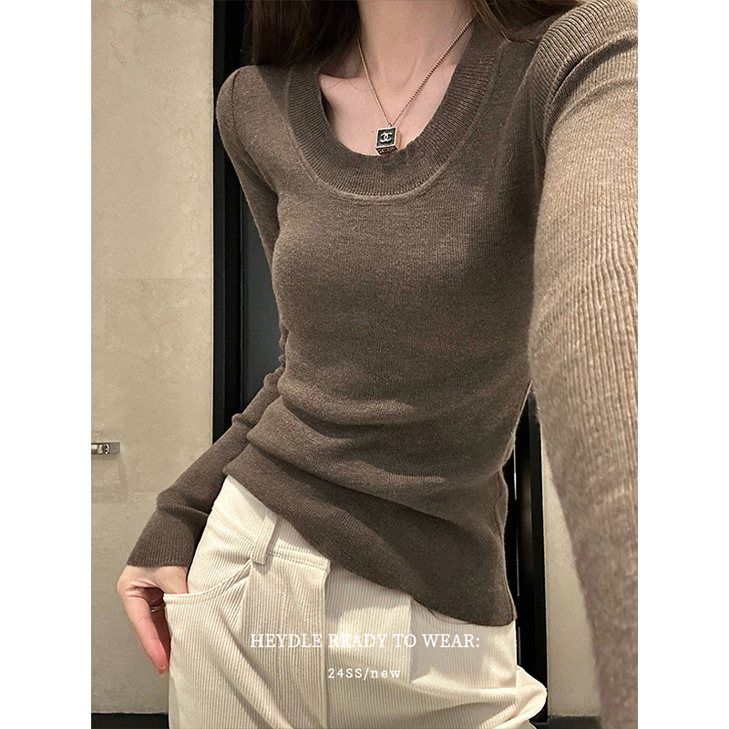黑豆哼哼 无糖高级感*u领针织衫上衣女秋季长袖内搭打底修身毛衣