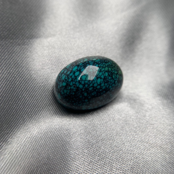 原矿绿松石高瓷绿网纹戒面，尺寸20.5*15*10重5.1