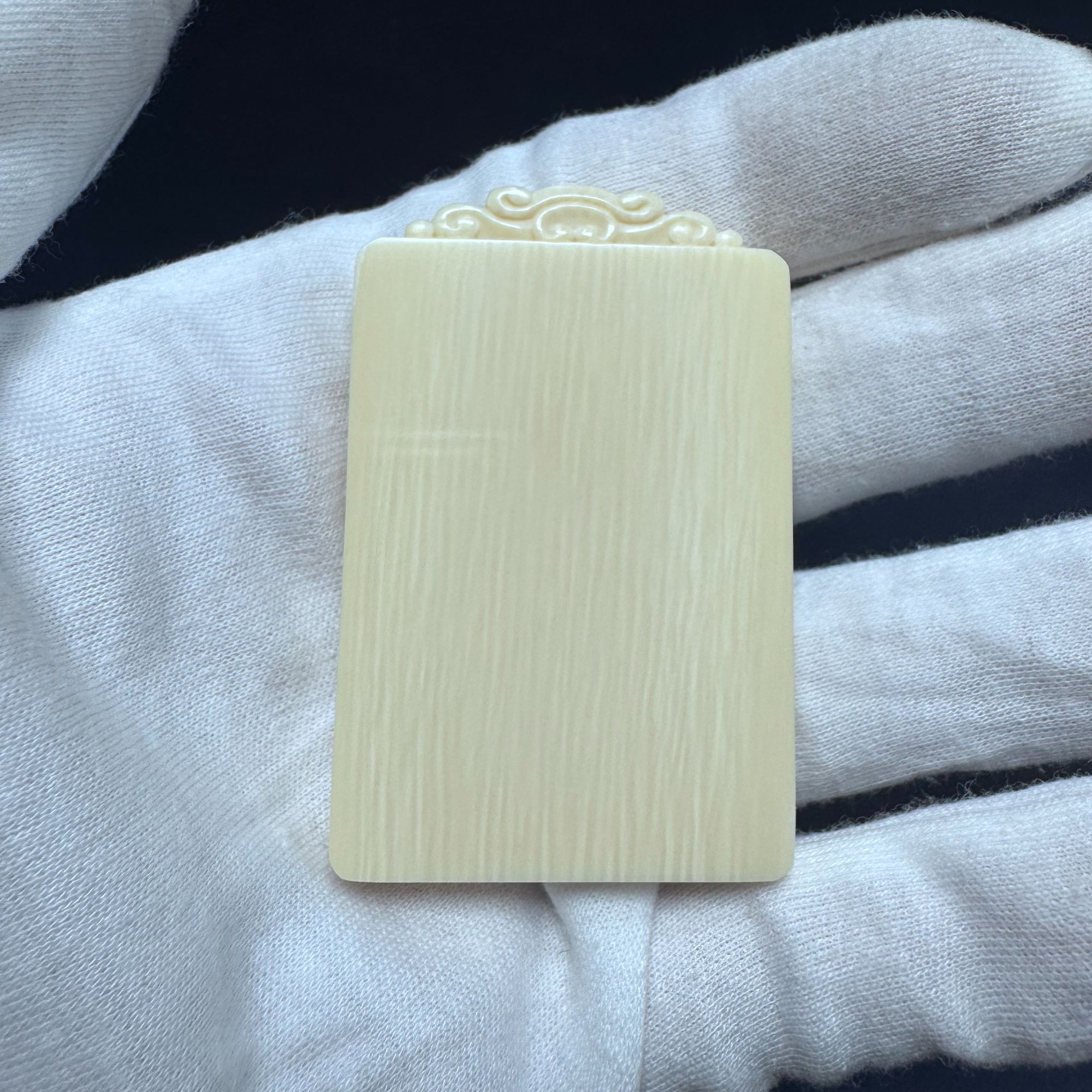 【猛犸兄弟】DW0055天然猛犸牙精品冰料无事牌