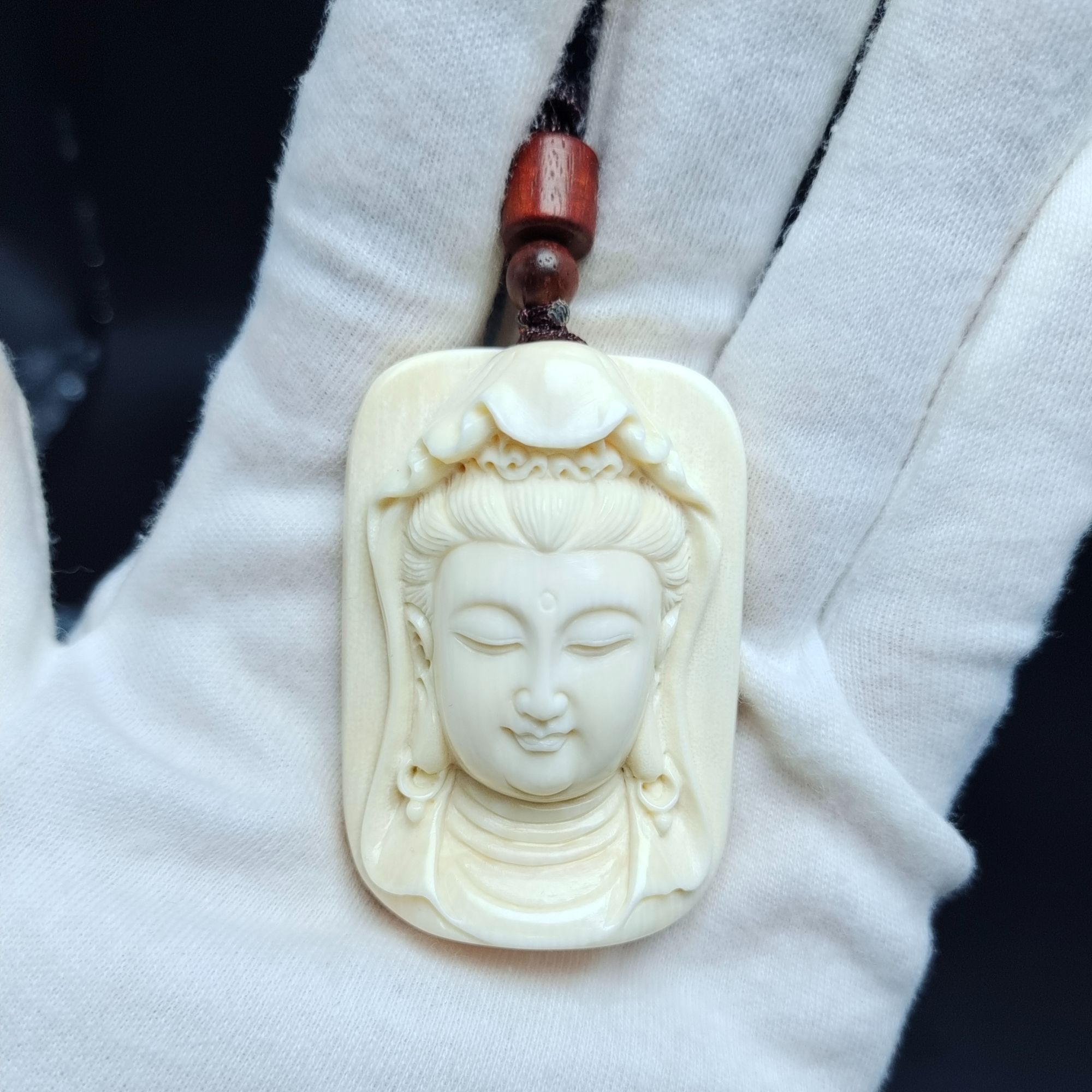 【猛犸兄弟】DD0071猛犸牙手工雕刻观音吊坠冰料猛犸牙雕刻件把件