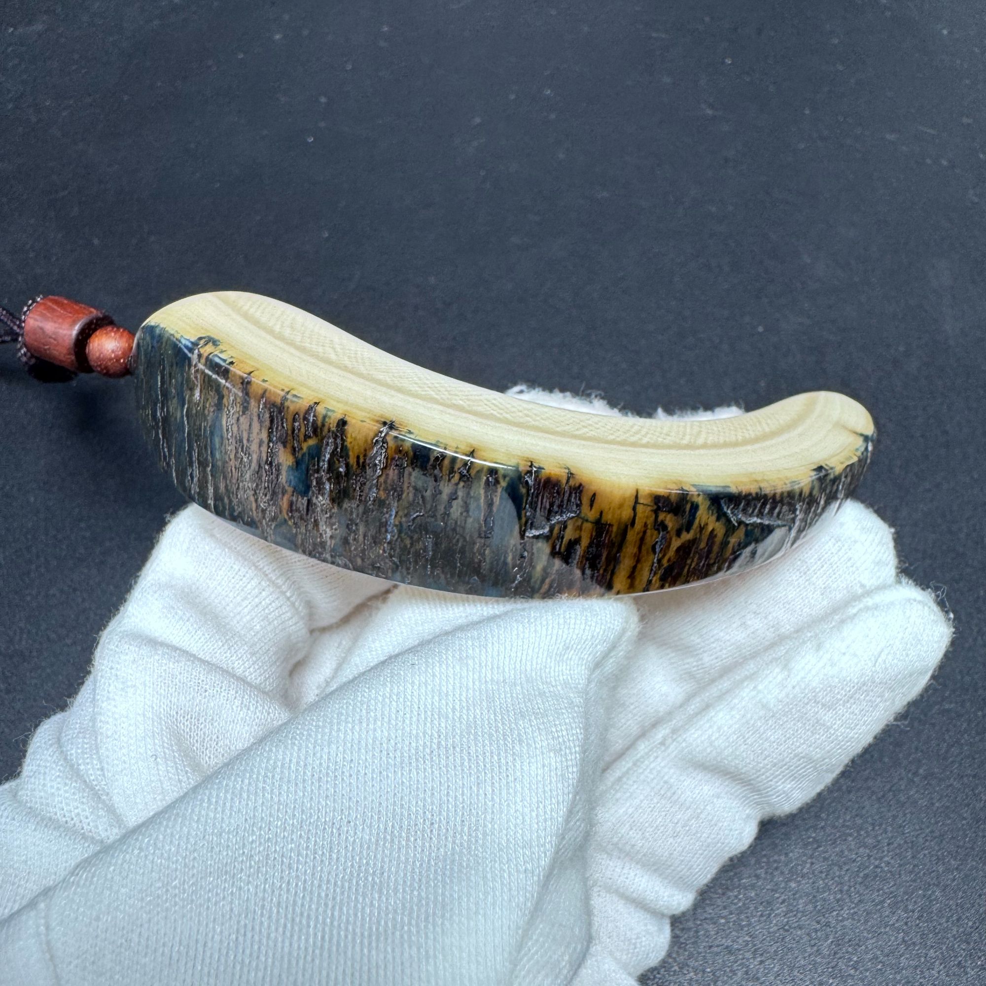 【多样性】DJ0034天然猛犸牙冰料牙尖吊坠精工猛犸牙饰品