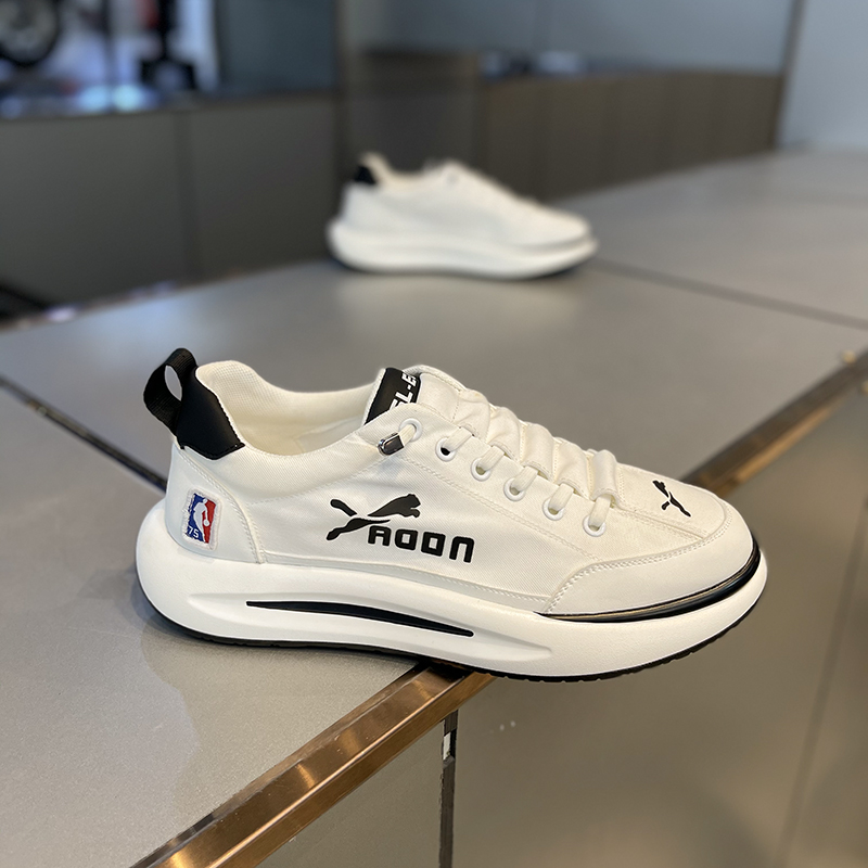 鸿星尔克领跑阿甘男鞋冬季2024新款休闲百搭跑步增高小白老爹潮鞋