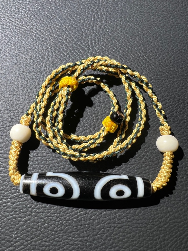 58.4*12.3大尺寸黑白宝盖三行运家白毫工艺颈链