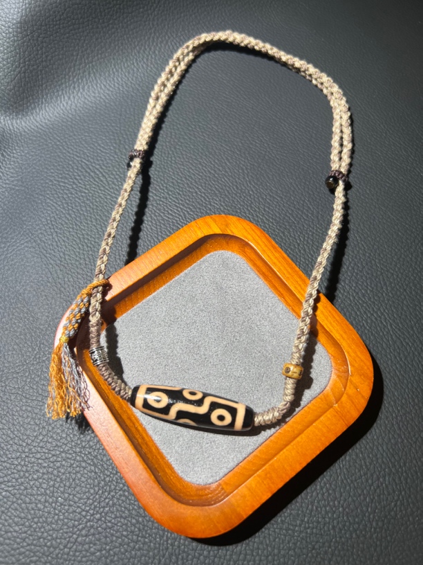 40左右长度折现九眼锁骨项链藏式风格