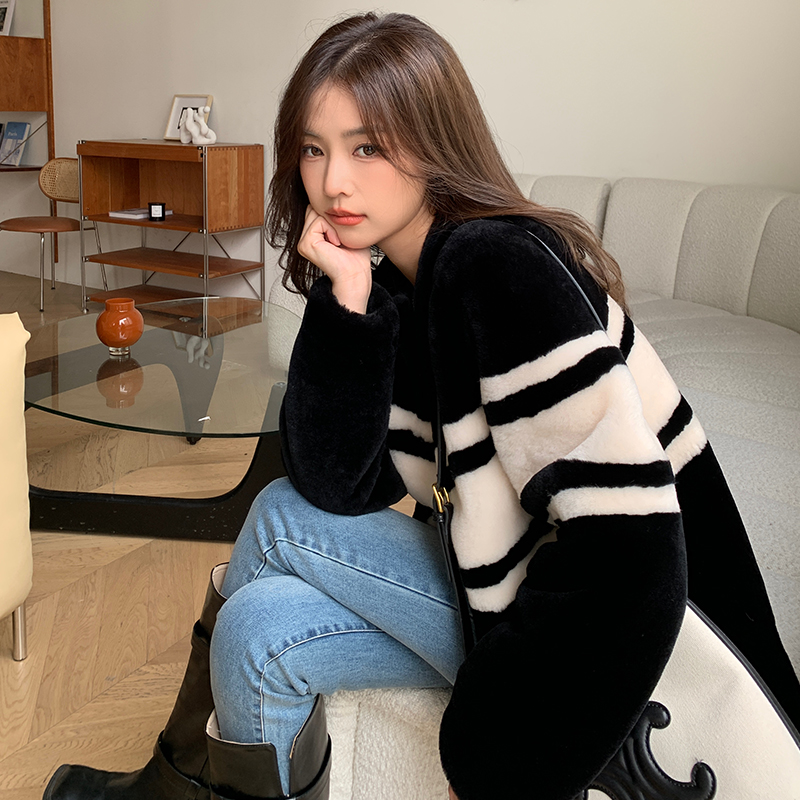 海宁米汤家2024年新款冬季美利奴皮毛一体外套真皮女士羊羔毛皮草