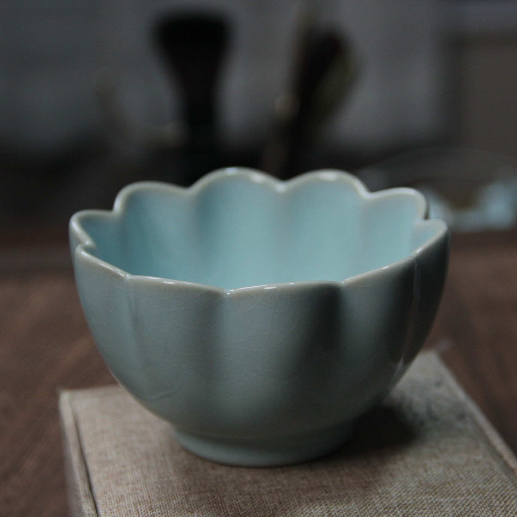 汝瓷天青釉冰裂纹莲花杯100ml天青色青瓷汝窑陶瓷杯主人杯品茗杯