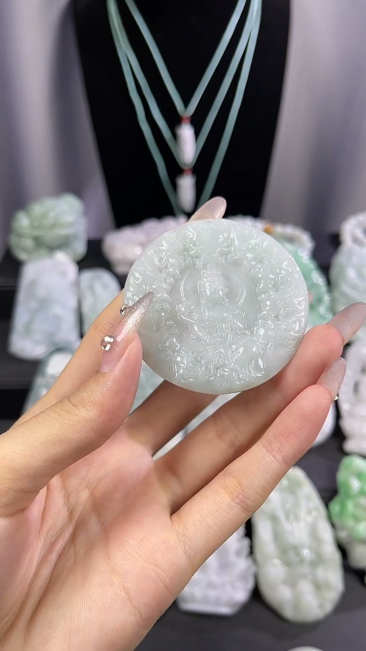 【闪购商品】翡翠颈饰未镶嵌九龙文殊