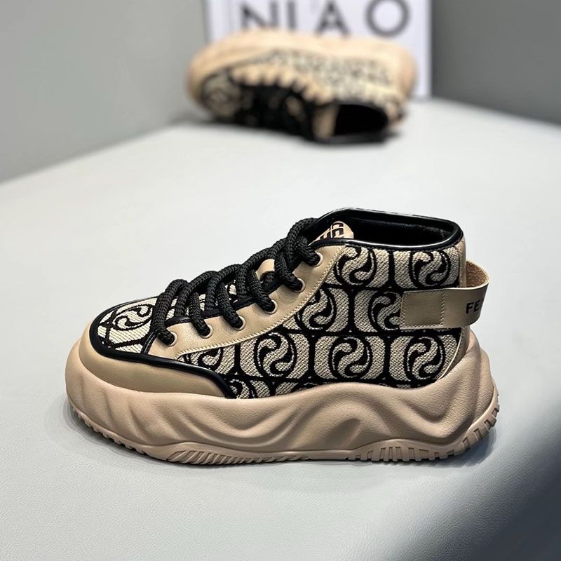 红色2024秋冬季新款保暖时尚休闲网红爆款老爹鞋轮胎底嘻哈潮鞋