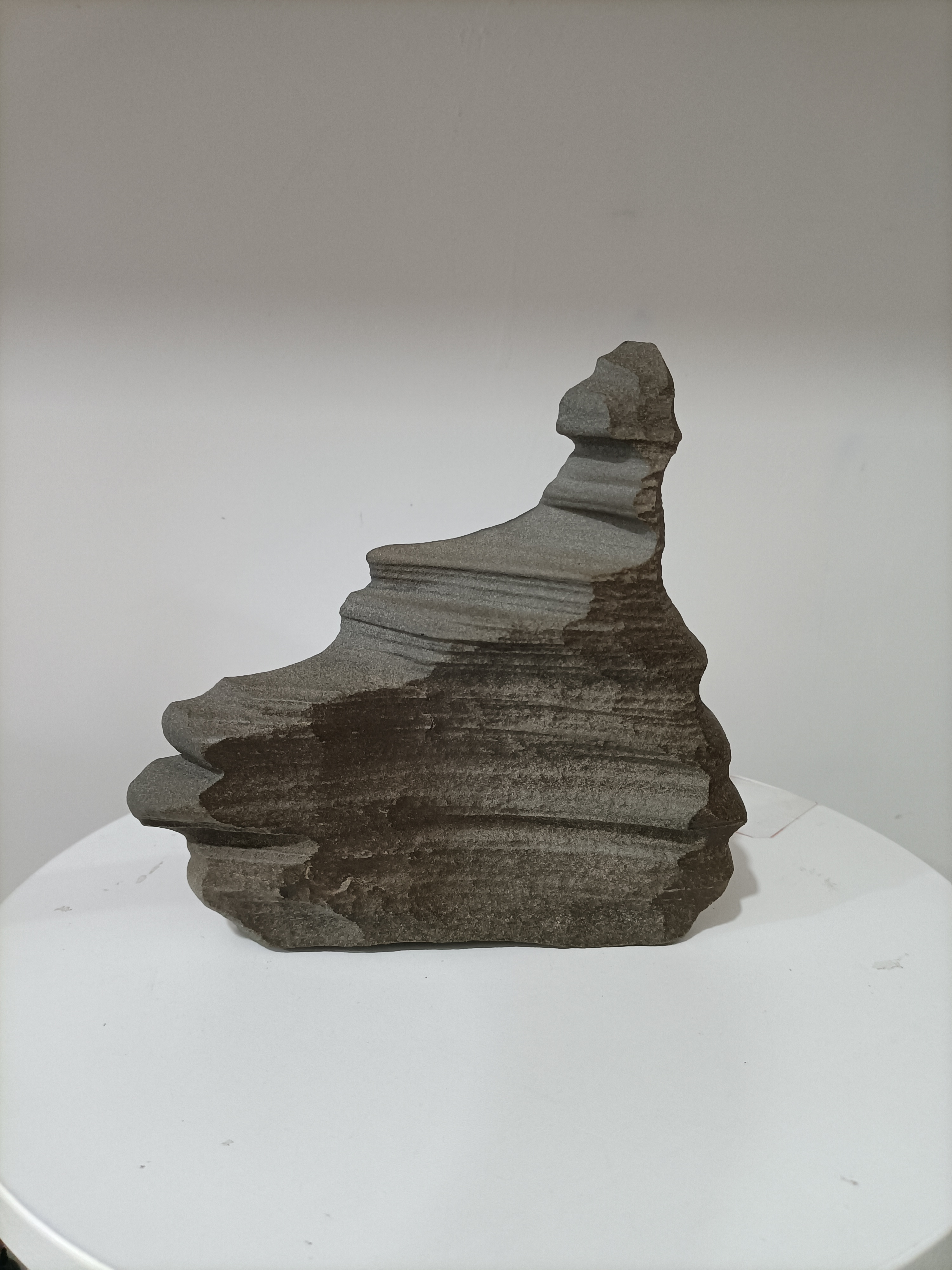 新疆戈壁泥石佛形山子