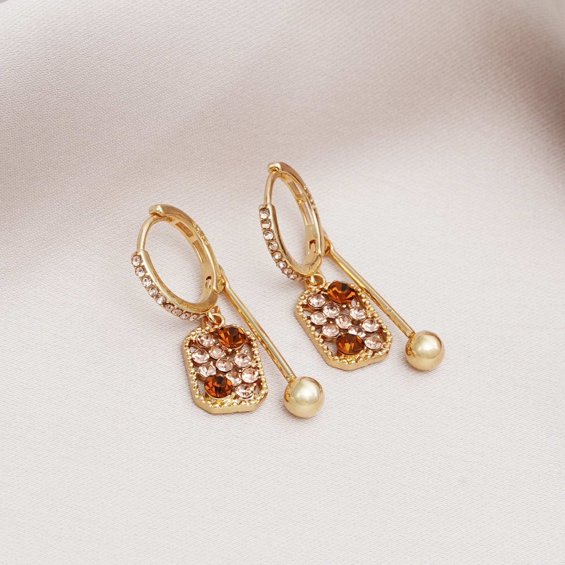 铜合金耳饰 耳环小香风气质轻奢时尚百搭复古小众精致N2072