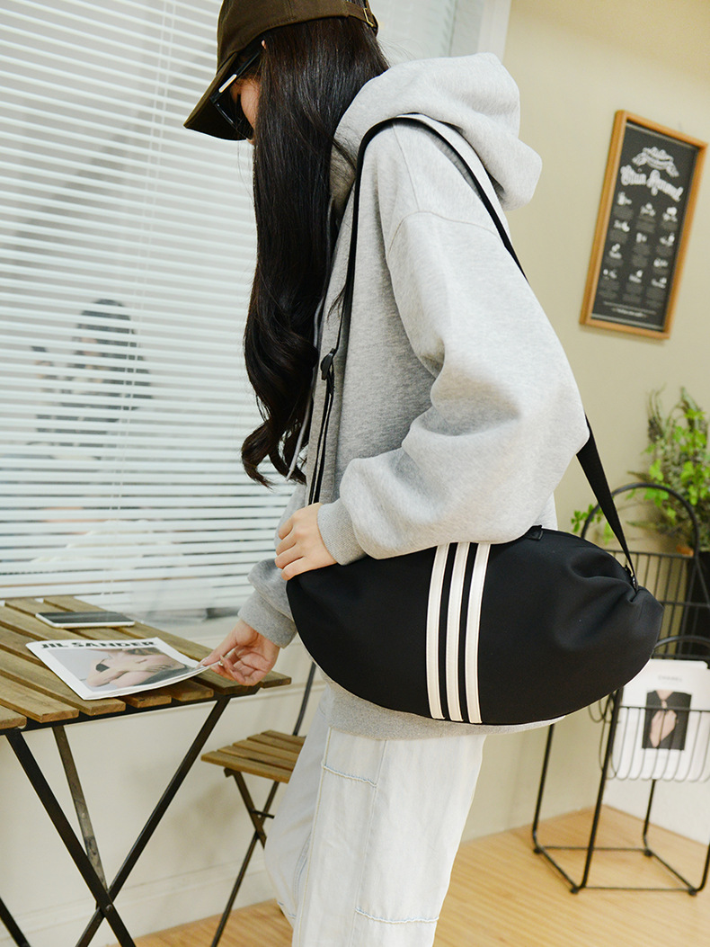 大容量包包时尚潮流学生单肩包斜跨包休闲手拎包百搭男女款饺子包