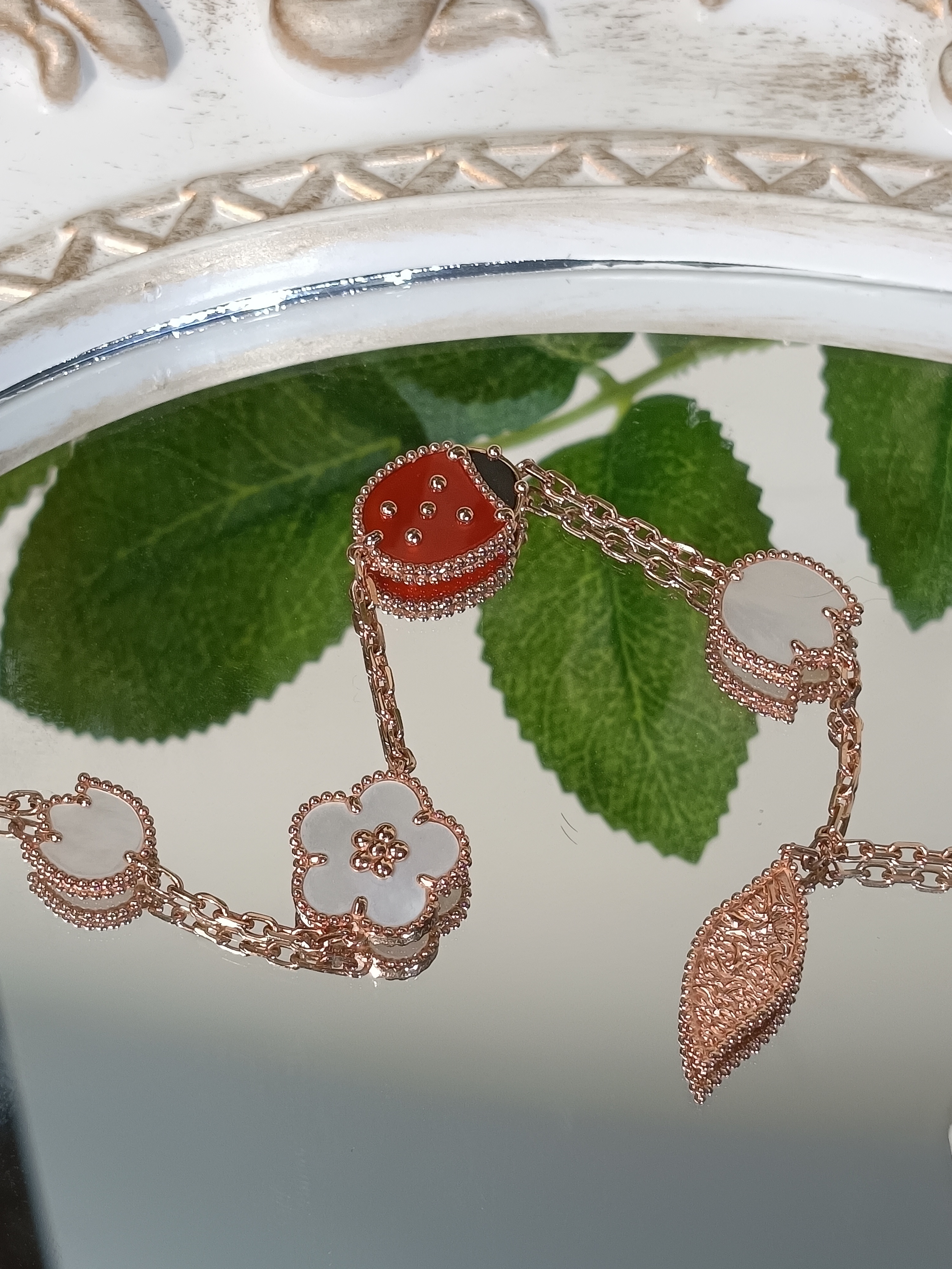 18k金玛瑙手链 K玫 瓢虫五花 轻奢时尚 