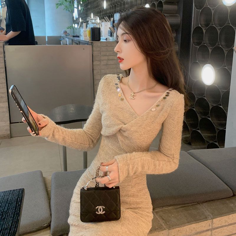 小香风针织蕾丝连衣裙新款高级感小个子修身秋冬法式气质毛衣裙子