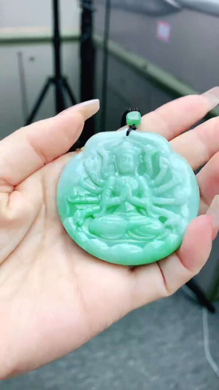 【闪购商品】翡翠颈饰未镶嵌1