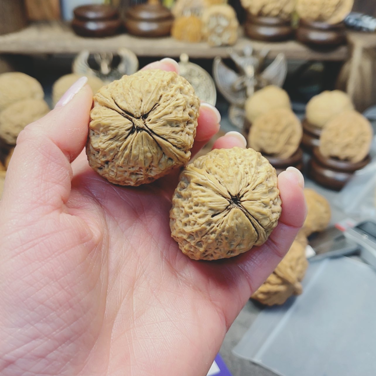 【闪购商品】文玩核桃吊坠庞*仙
