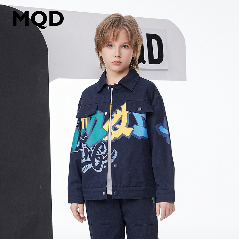 MQD童装儿童牛仔外套25春季新款经典百搭潮酷印花翻领944120803
