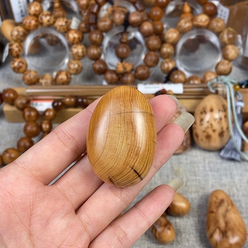 【闪购商品】崖柏把件黑油把件