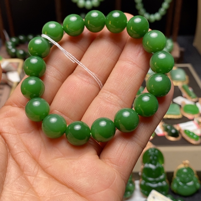 【闪购商品】和田玉（碧玉）颈饰未镶嵌放**际