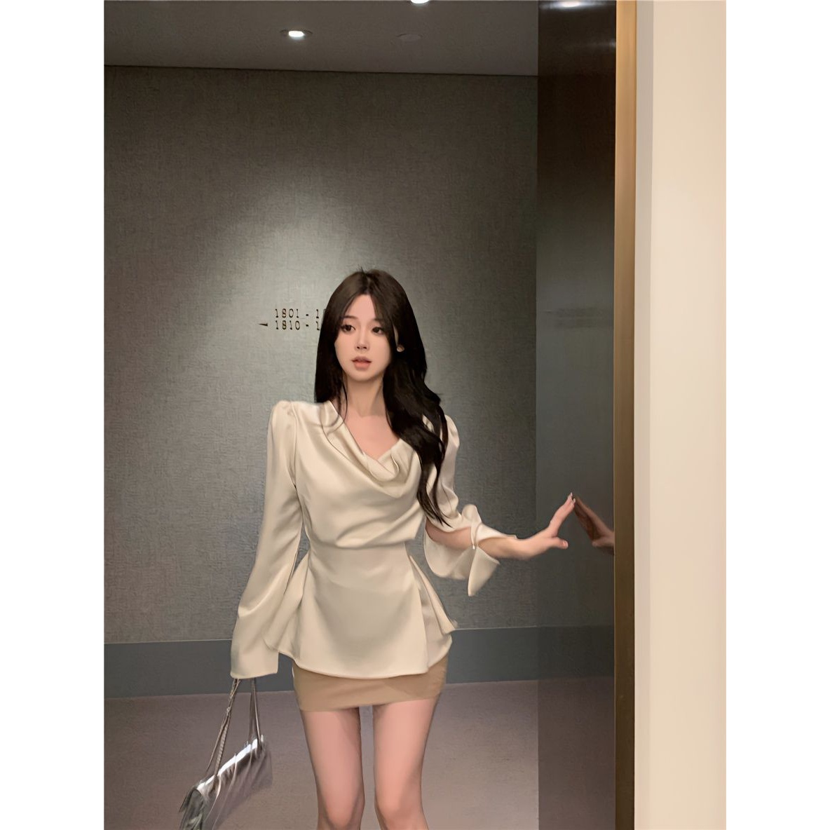 MM纯欲风高级感气质缎面衬衫女装春季收腰显瘦百搭小众别致上衣