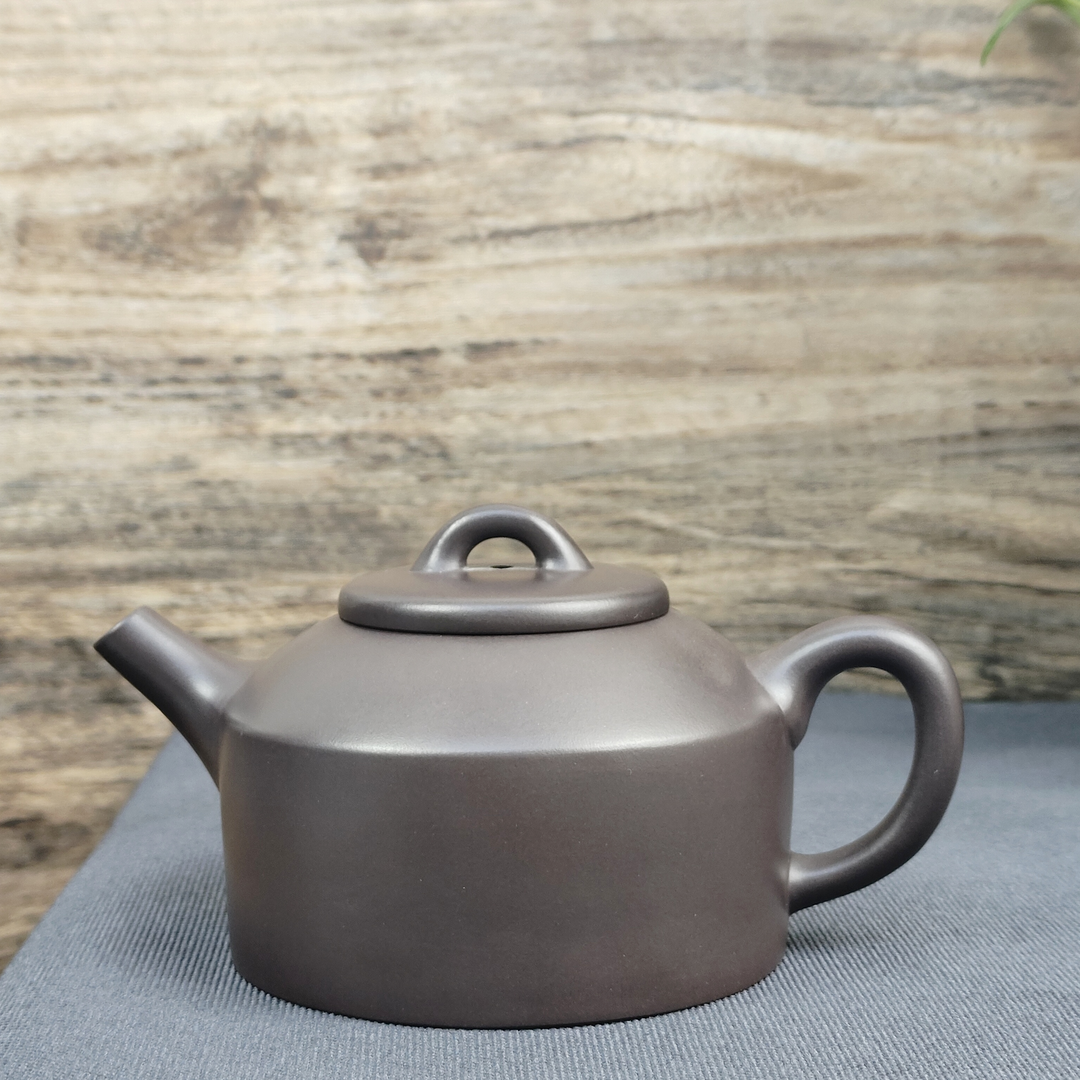 旭壶山房，静瓦，170cc左右，紫泥