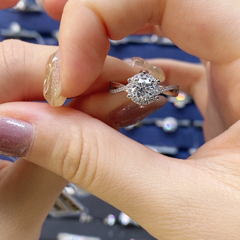 【闪购商品】实验室培育钻石18K金镶嵌庄园12号