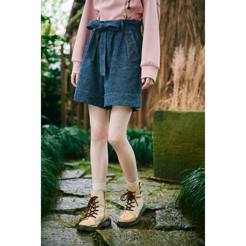 【高高甄选】菀壹2024年秋新款牛仔裤蝴蝶结腰带短裤子N13911331