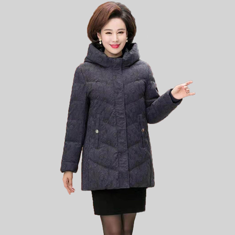 波司澄中老年羽绒服女士反季特价加厚防寒保暖白鸭绒大码宽松妈妈