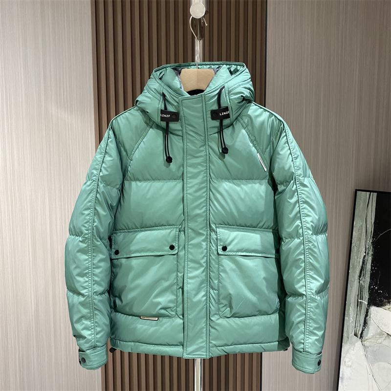 波司澄冬季免洗滑料羽绒服男潮流青年加厚保暖上衣时尚帅气短款休