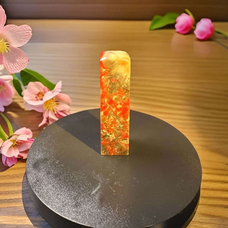 昌化鸡血石牛角洞素章尺寸20mm*20mm*7.3mm