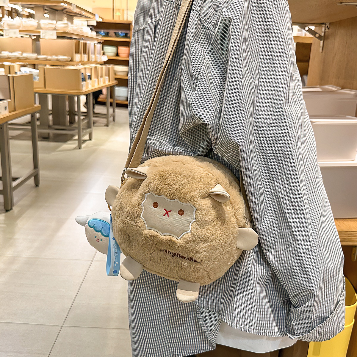 mingdiandian可爱小羊包包女2023新款卡通单肩软妹少女书包斜挎包