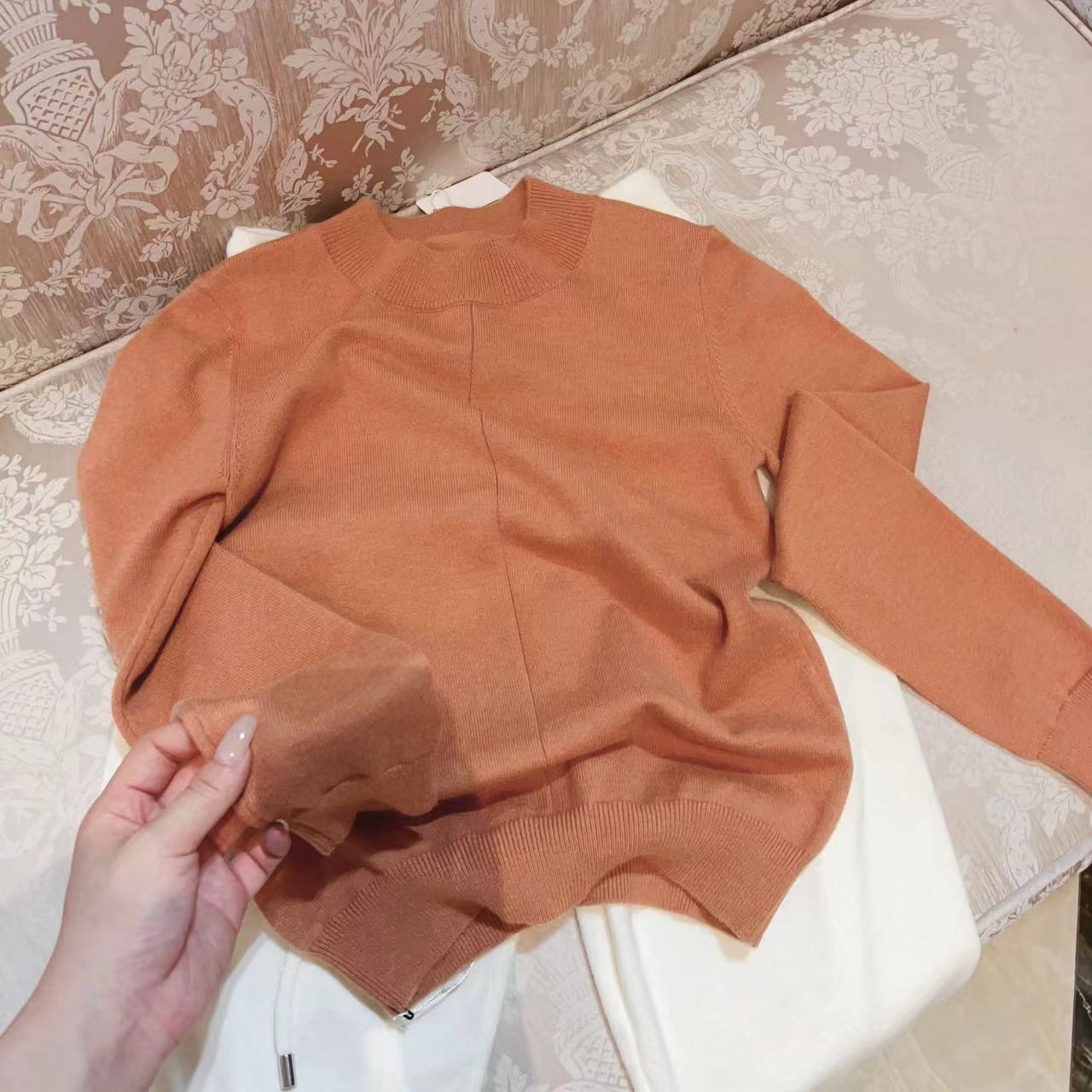 TY/-新款时尚休闲百搭打底毛衣*H2206-2 黄花红