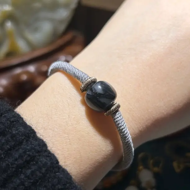 和田玉青花转运珠手绳