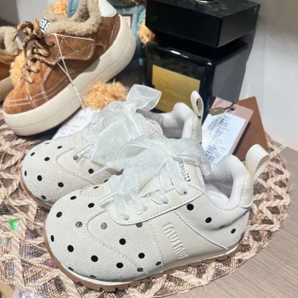 秋款女童运动鞋时尚软底蕾丝百搭德训鞋阿甘鞋免系带休闲鞋