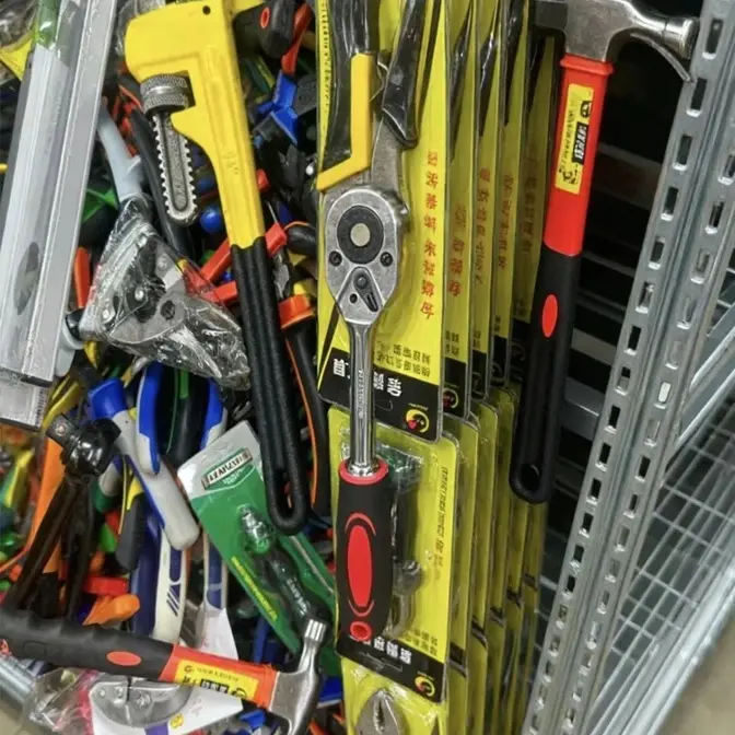 1042号五金工具商品杂款以直播间为准按斤称介意者勿拍