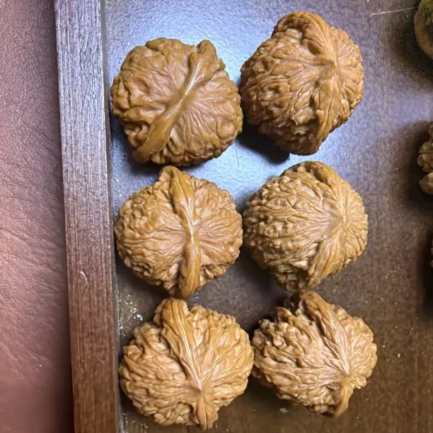 福利品文玩核桃狮子头