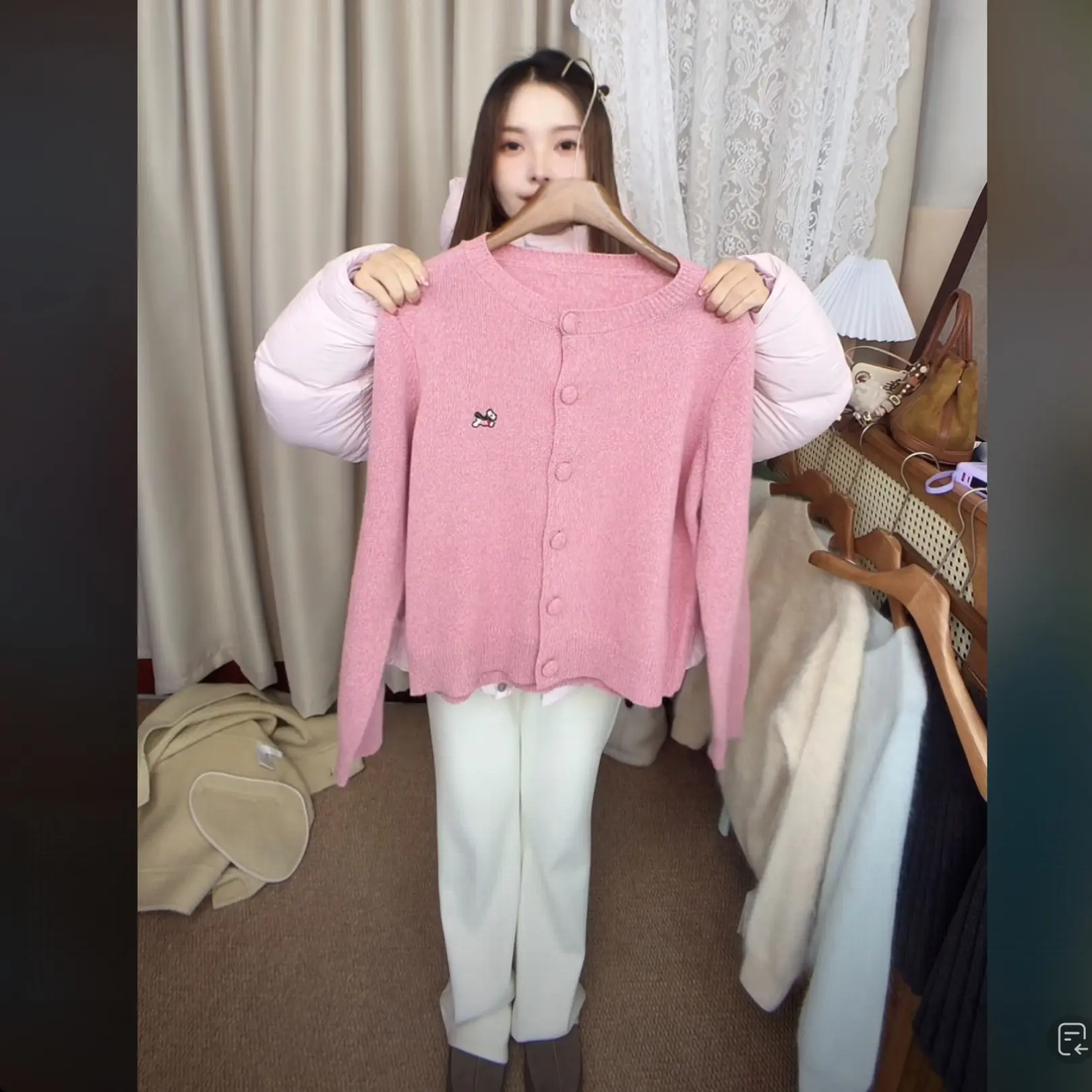 圆领针织刺绣开衫女秋冬内搭No退No换