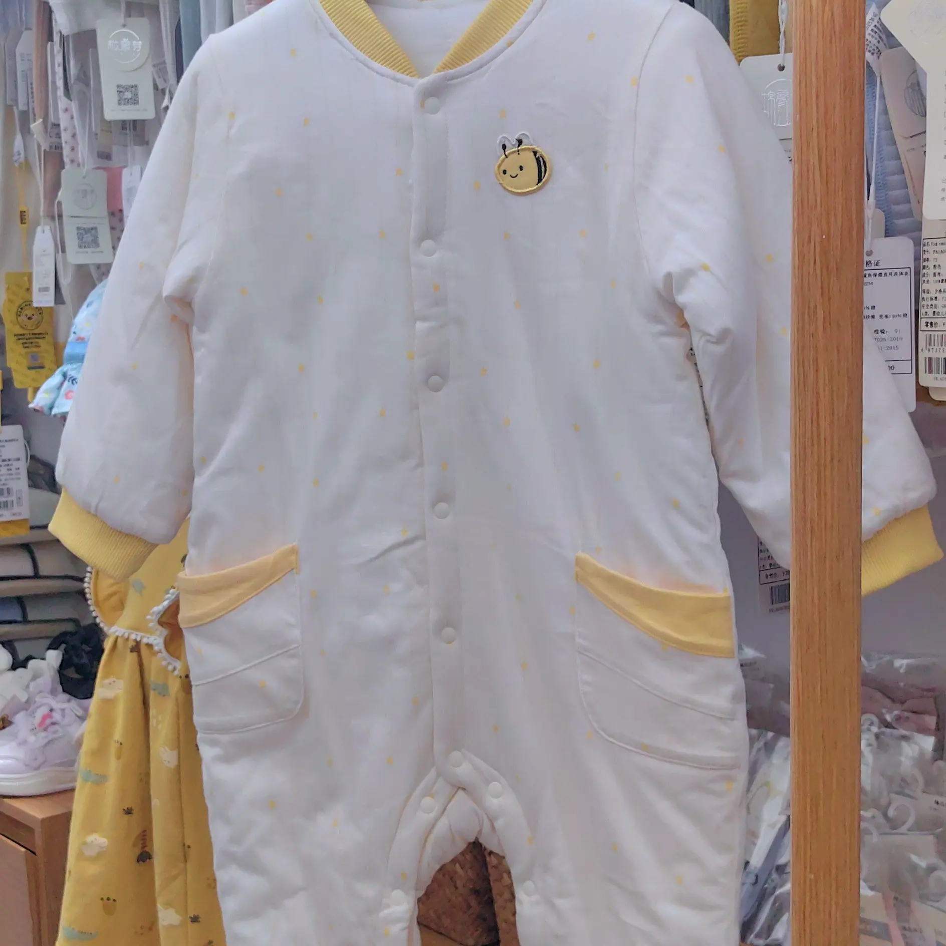 婴儿冬季加厚加棉保暖连体爬服宝宝外出服