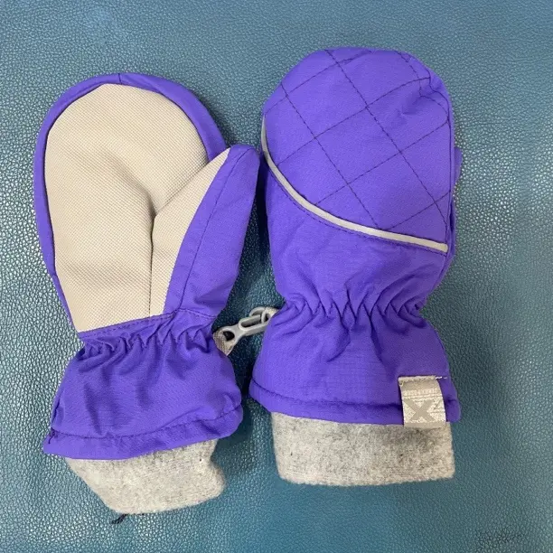 男女通用户外滑雪骑行防水防风加绒加厚触屏保暖手套