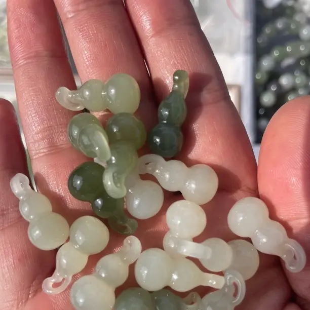 葫芦立体小葫芦挂件玉坠男女玉石节日礼物