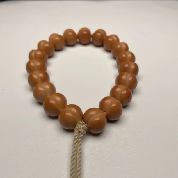 精选光面猴头核桃柯基屁桃手持手串 尺寸13-14mm